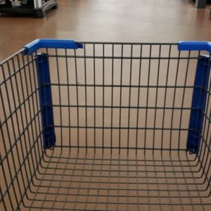 Meet your Posher, Leslie